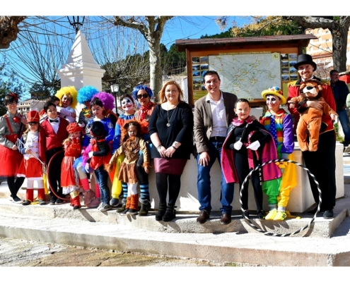 Santi Cabañero visita en Paterna del Madera algunas de las mejoras acometidas con el apoyo de la Diputación