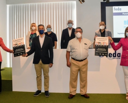 Amparo Torres en la presentación de la campaña contra la economía sumergida 'Tú ¿de qué lado estás?' junto a representantes de FEDA y la co ...