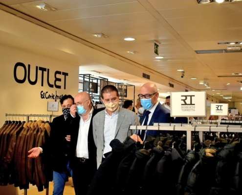 Paseo interior por el nuevo Outlet de El Corte Inglés inaugurado en Albacete