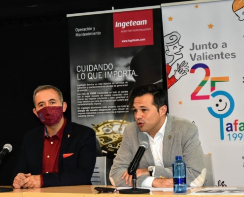 El diputado de Cultura, Miguel Zamora, junto al presidente de Afanion, Juan García Gualda durante la rueda de prensa ofrecida para dar a conocer  ...