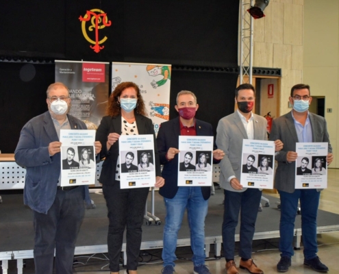 Foto de familia de la presentación del recital de piano y cello que se celebrará en el Teatro Circo a favor de Afanion