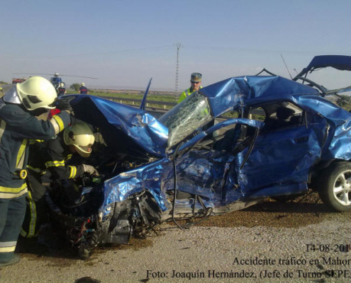 Accidente de tráfico en Mahora (14/08/11)