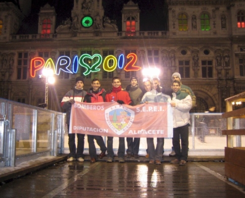 Bomberos del S.E.P.E.I. en la media Maraton de París para Bomberos