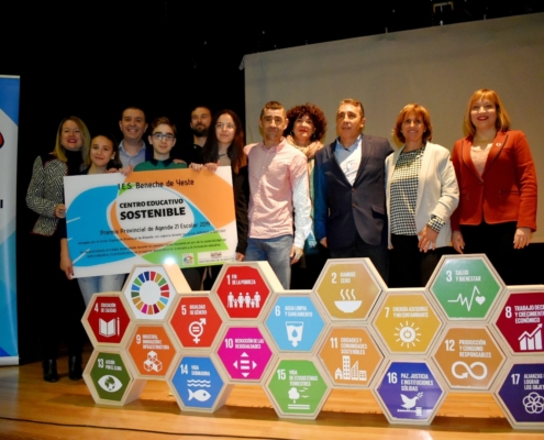 Imagen de archivo. Entrega Primer Premio Agenda 21 Escolar 19/20 al IES Beneche de Yeste