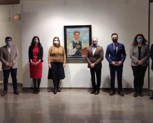 El diputado provincial de Cultura, Miguel Zamora, junto a otros responsables políticos en la inauguración de la Exposición 'Dibujos' de Benjamà...