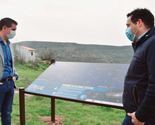 Cabañero junto a Valero junto al Mirador de las Estrellas alcaraceño