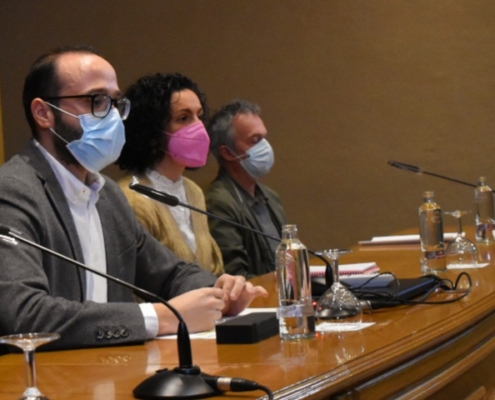 El vicepresidente de la Diputación, Fran Valera, durante la rueda de prensa sobre las excavaciones arqueológicas ‘Alquerías, junto a la alcal ...