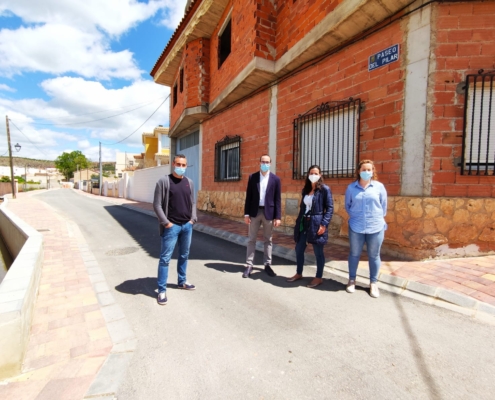 El vicepresidente, Fran Valera, visita algunas de las mejoras realizadas por la Diputación de Albacete en Elche de la Sierra