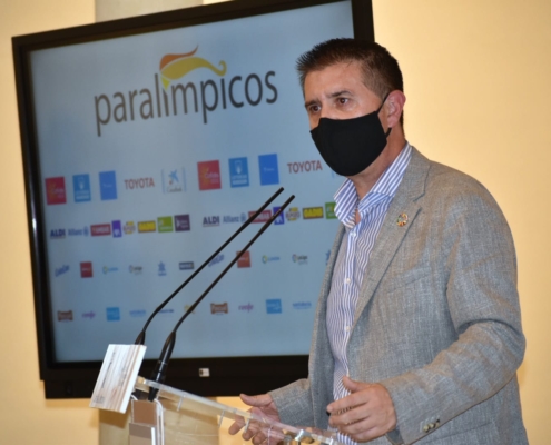 El presidente de la Diputación, Santi Cabañero, durante su intervención