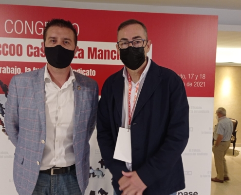 El presidente de la Diputación de Albacete, Santi Cabañero, junto a Francisco de la Rosa en el X Congreso CCOO CLM celebrado en Toledo