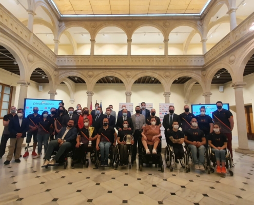 Foto de familia con el BSR Amiab tras ganar la Copa del Rey de Baloncesto en Silla de Ruedas