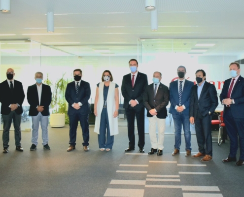 Foto de familia de la inauguración oficial de la nueva sede de la Cámara de Comercio de Albacete