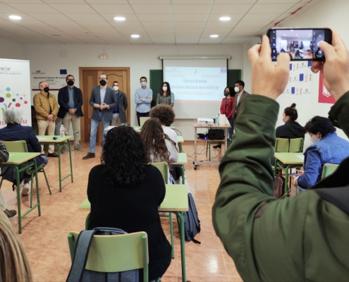 El vicepresidente de la Diputación, Fran Valera, inaugura el Curso de Dipualba Protege sobre ‘Operaciones Básicas de cocina’