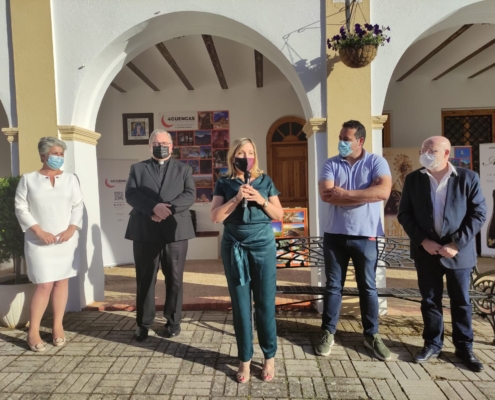 La vicepresidenta de la Diputación, Amparo Torres, durante la inauguración de la Oficna de Turismo del Santuario de Cortes