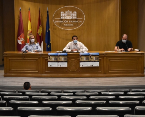 Presentación de la Ruta Cicloturista BTT Nerpio-Alcaraz-Albacete, en el Salón de Actos de la Diputación