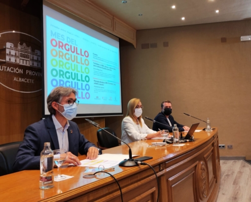 Presentación de los actos del Mes del Orgullo en el salón de actos de la Diputación