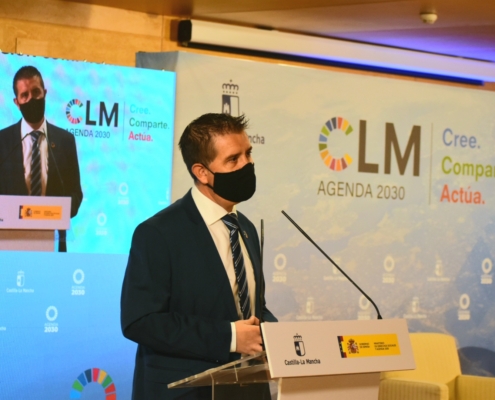 El presidente de la Diputación, Santi Cabañero, interviene en acto de presentación de la Estrategia Agenda 2030 de C-LM