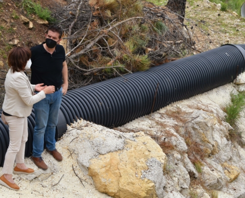 El presidente de la Diputación visita las obras de reconstrucción del sistema de captación de agua de Yeste, ubicado en la pedanía de La Parrilla