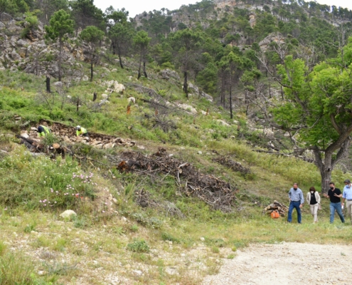 El presidente de la Diputación visita las obras de reconstrucción del sistema de captación de agua de Yeste, ubicado en la pedanía de La Parrilla