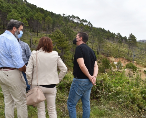 El presidente de la Diputación visita las obras de reconstrucción del sistema de captación de agua de Yeste, ubicado en la pedanía de La Parrilla