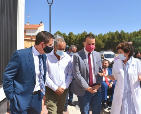 Un momento previo a la visita al nuevo Centro de Atención al Párkinson y otras Enfermedades Neurológicas de Párkinson La Roda- CIRENC