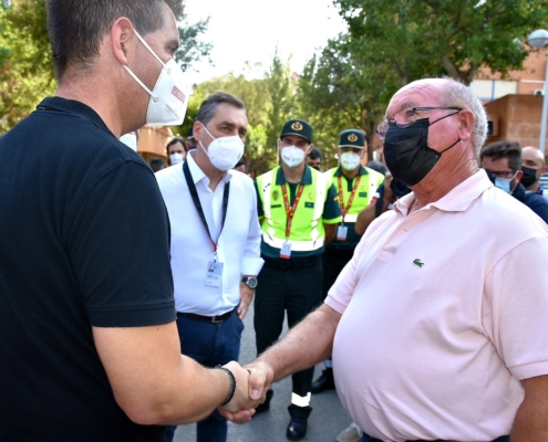 El presidente de la Diputación, Santi Cabañero, traslada el abrazo y el cariño de toda la provincia al padre del Guardia Civil fallecido en ser ...