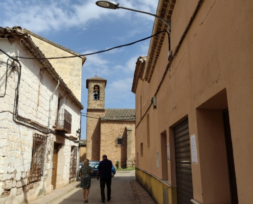 La vicepresidenta provincial, Amparo Torres, junto al primer edil de Villapalacios, José Ángel Rodríguez, en el municipio