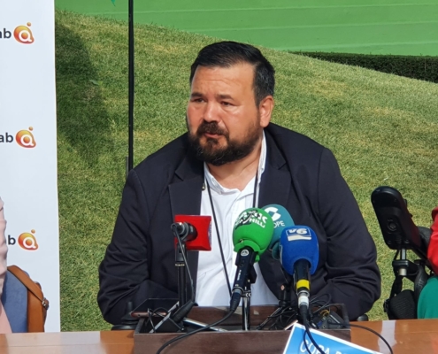 El vpdte. provincial, Juanra Amores, durante la rueda de prensa para la presentación del Trofeo Ciudad de Albacete de Tenis en Silla de Ruedas