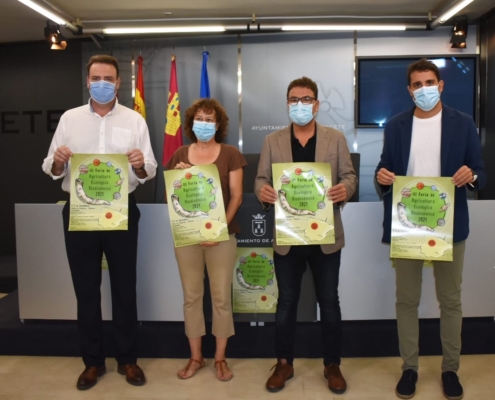 Foto de familia presentación de la III Feria Agricultura Ecológica Biodinámica