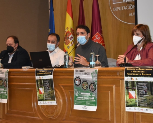 Rueda de prensa de presentación del Circuito de Vías Ferrata de Diputación