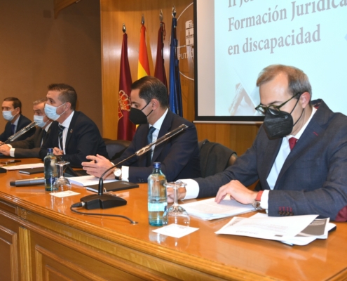 El presidente de la Diputación interviene desde la mesa inaugural de la Jornada Formación Jurídica en Discapacidad