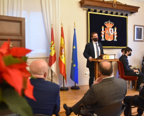 El presidente de la Diputación interviene durante el acto del 43 aniversario de la Constitución