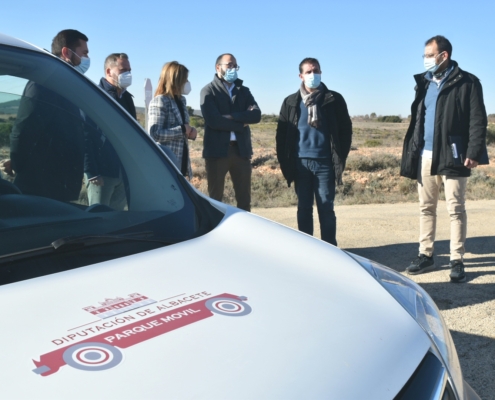 Presidente y vicepresidente de la Diputación de Albacete visitan la carretera AB-2014 que se va a arreglar en Alpera