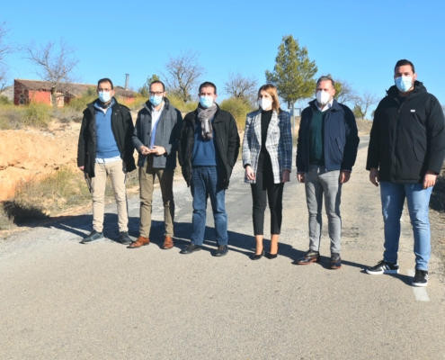 Presidente y vicepresidente de la Diputación de Albacete visitan la carretera AB-2014 que se va a arreglar en Alpera