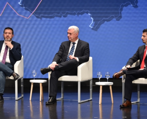 El presidente de la Diputación participa en una Mesa Redonda sobre Despoblación celebrada en Toledo