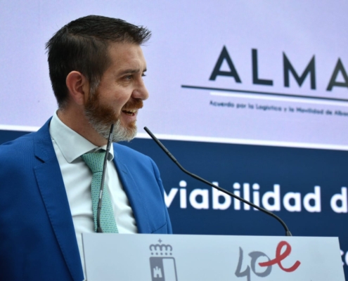 El presidente provincial participa en la presentacion del estudio de viabilidad del proyecto del Puerto Seco de Albacete EcoPort 3