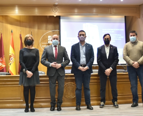 Foto de familia principales representantes de integrantes OPI