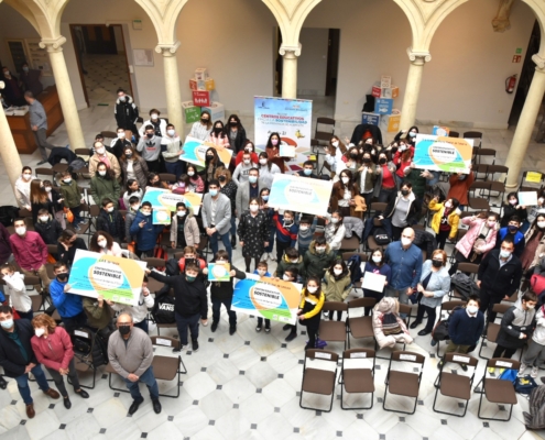 Gran foto de familia de los Premios Agenda 21 Escolar Horizonte 2030