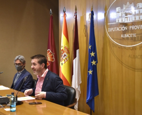 El presidente y el diputado de Igualdad de la Diputación de Albacete exponen nuevas ayudas para impulsar la conciliación y corresponsabilidad en ...