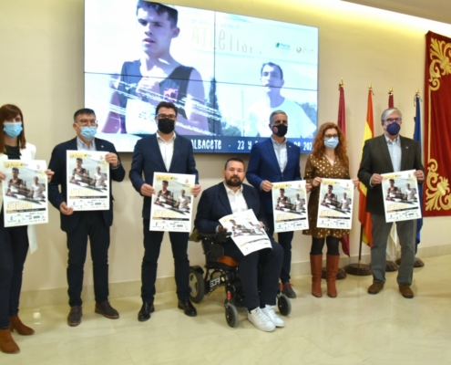 'Foto de Familia' en la presentación del 24 Campeonato Regional Atletismo de FECAM