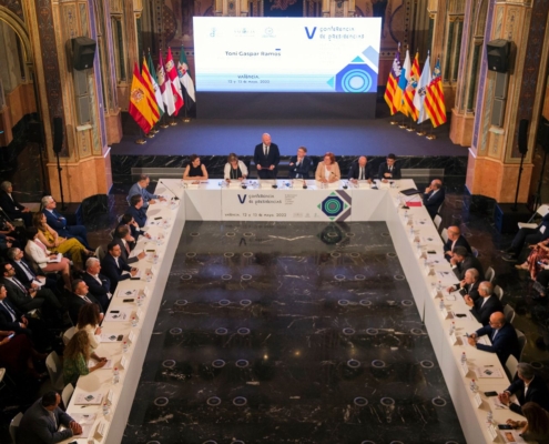 El presidente de la Diputación de Albacete junto al resto de presidentes provinciales en la V Conferencia de Presidencias de Diputaciones que se  ...