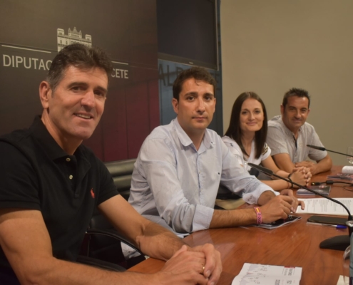 El diputado de Deportes, junto a Abraham Olano, Melcior Mauri y Almudena Jimenez durante la rueda de prensa