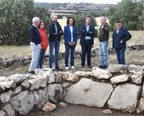 Foto de la visita al proyecto arqueológico Alquerías de La Graja en Higueruela