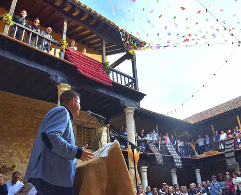 Cabañero: “Para la provincia, la Feria de Tradiciones de Yeste es un orgullo, con todo un pueblo volcado en la puesta en valor de oficios y cos ...