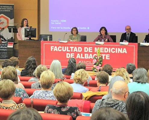 El diputado de Sanidad durante su participación en Jornadas sobre Fibromialgia y Síndrome de Fatiga Crónica