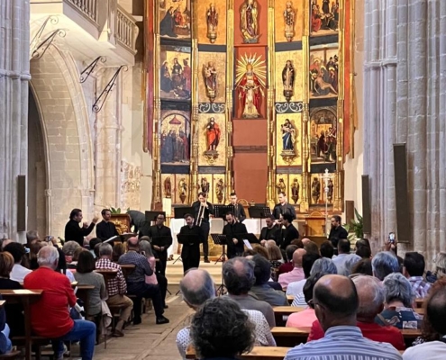 Imagen de la Iglesia de la Santísima Trinidad durante el concierto