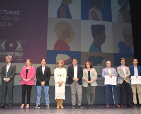 Representantes del OPI con premiados