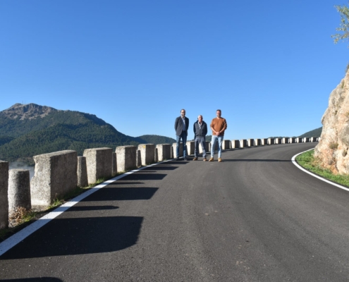 Visita a la recién mejorada carretera a Riópar Viejo