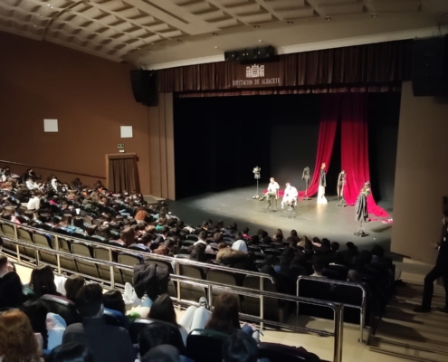 Imagen de archivo de la representación de obra La loca historia de la literatura en el Teatro de la Paz en el marco del proyecto Lectibe