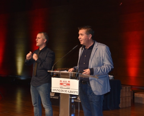 El presidente de la Diputación, Santi Cabañero, durante su intervención en la gala